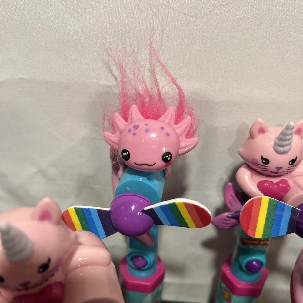 Sweet Squad Candy‎ Fan Ages 3+ Axolotl & Unicorn Cat Mermaid Party Favors